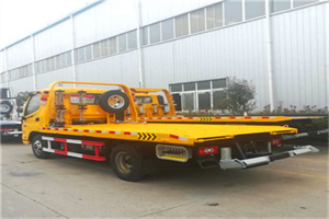 马昌营附近拖车救援搭电